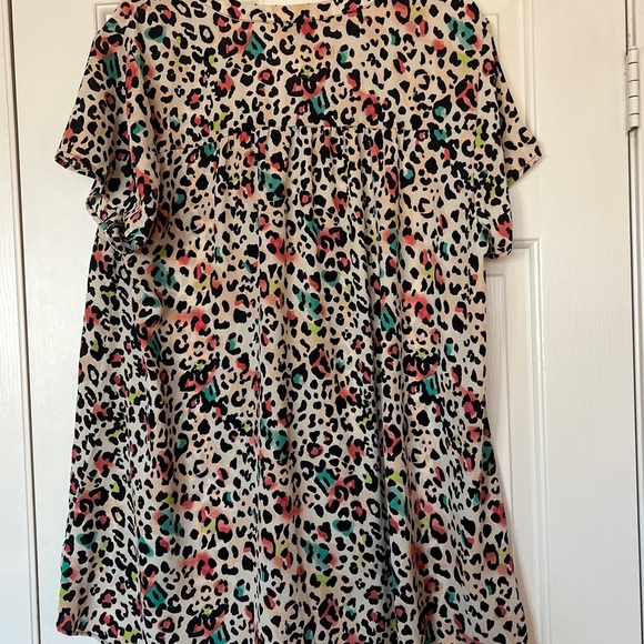 Torrid Multicolored Leopard Print Blouse - Picture 3 of 6